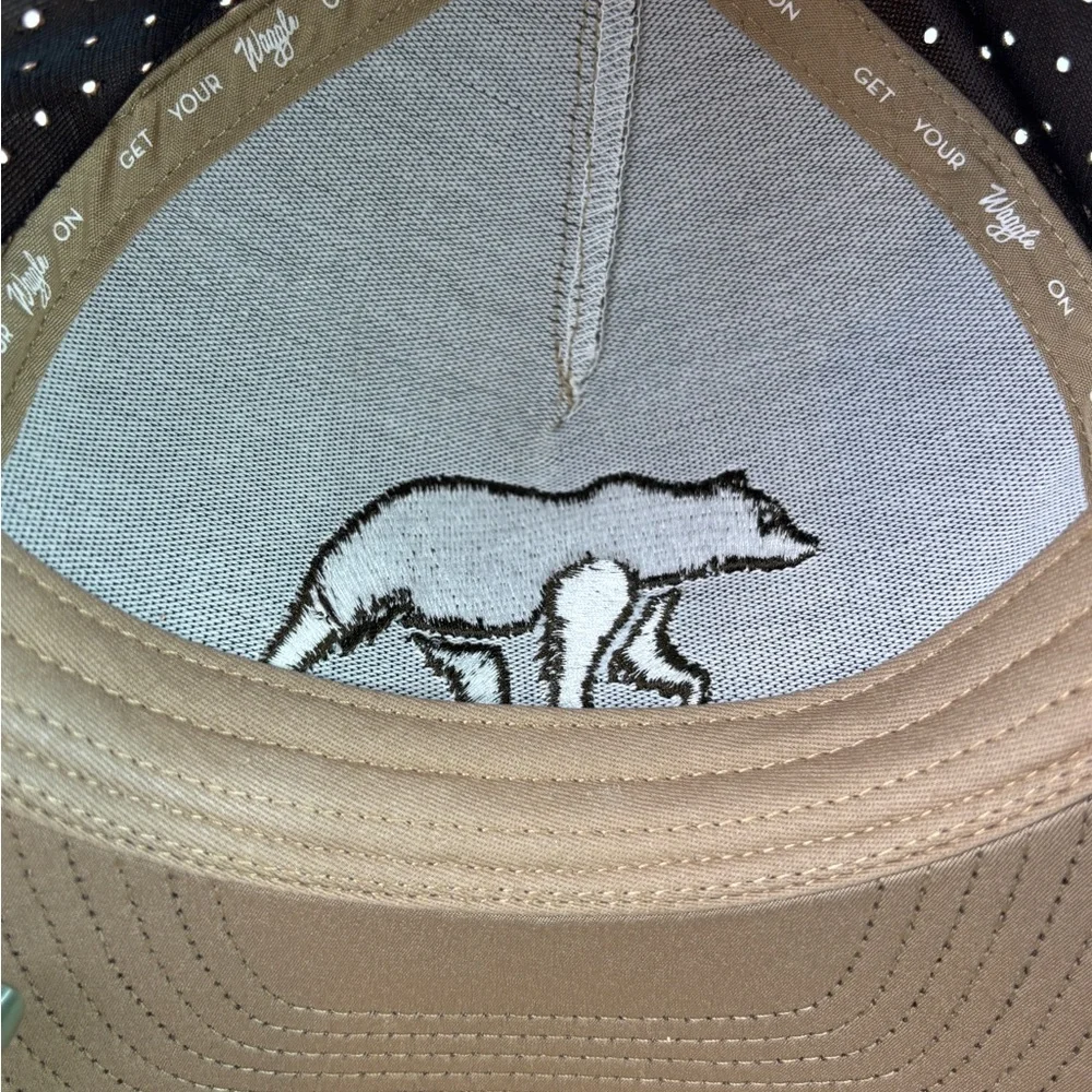 Brown Bear Waggle‎ Snapback Trucker Hat